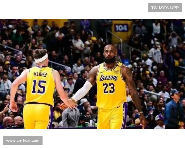 湖人123-120绝杀猛龙，里夫斯44分三双、八村塁命中关键三分